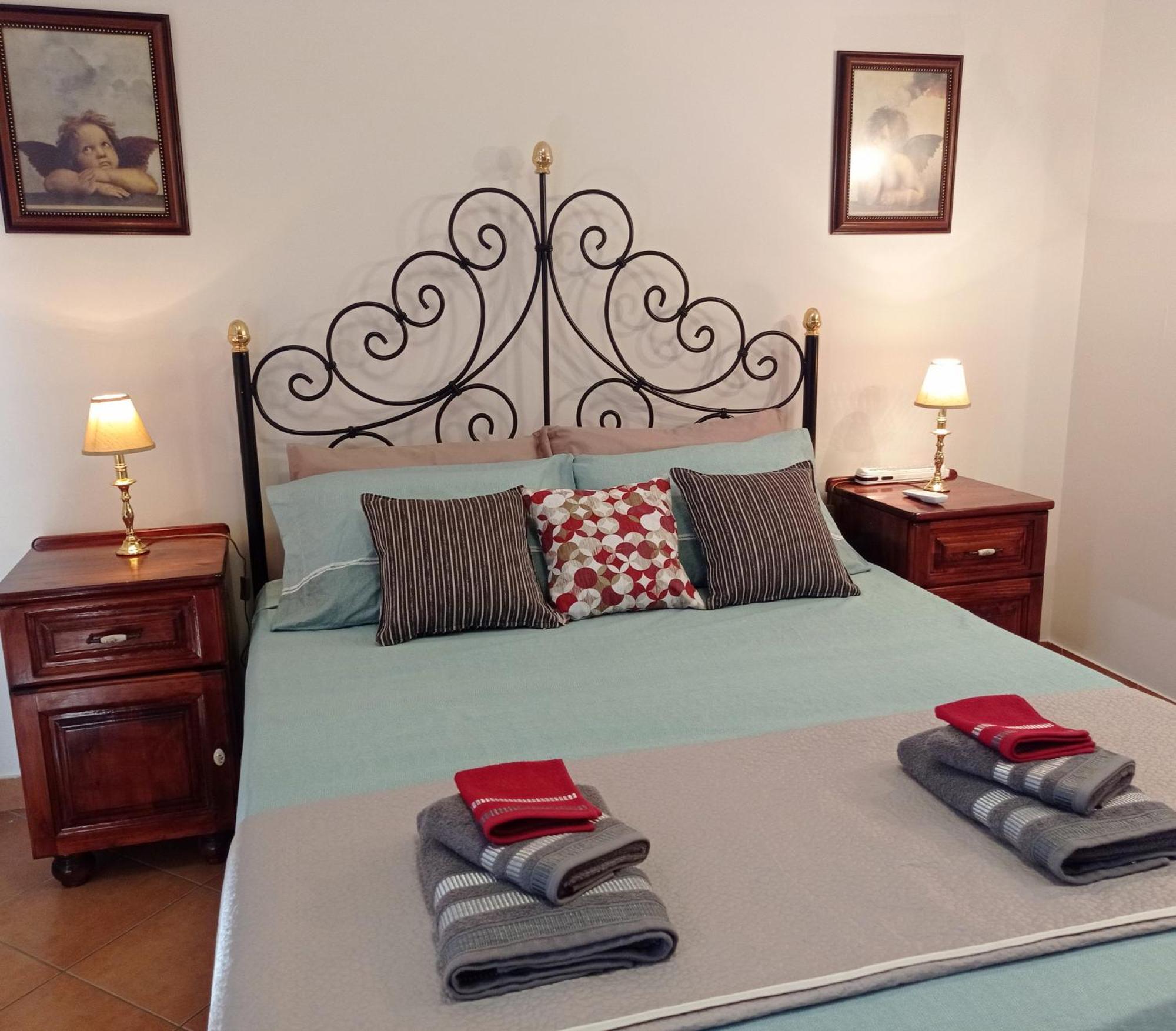Joseph 2 Stylish Flat With Open Views, Just 4Km From The Airport Or Beach Siggiewi Bagian luar foto