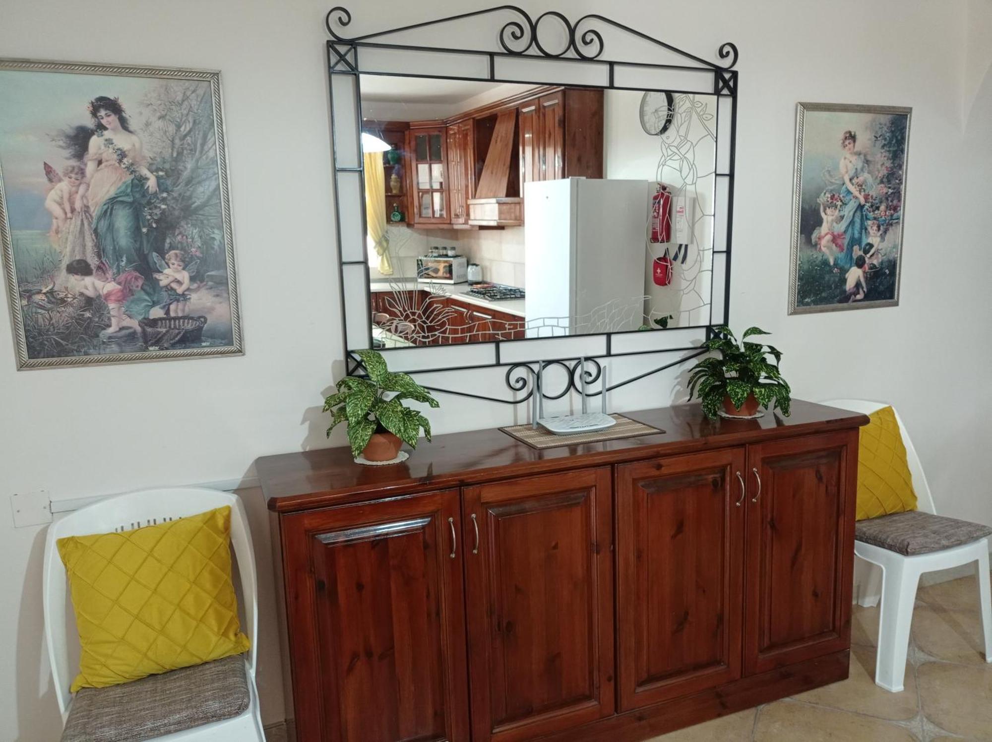 Joseph 2 Stylish Flat With Open Views, Just 4Km From The Airport Or Beach Siggiewi Bagian luar foto