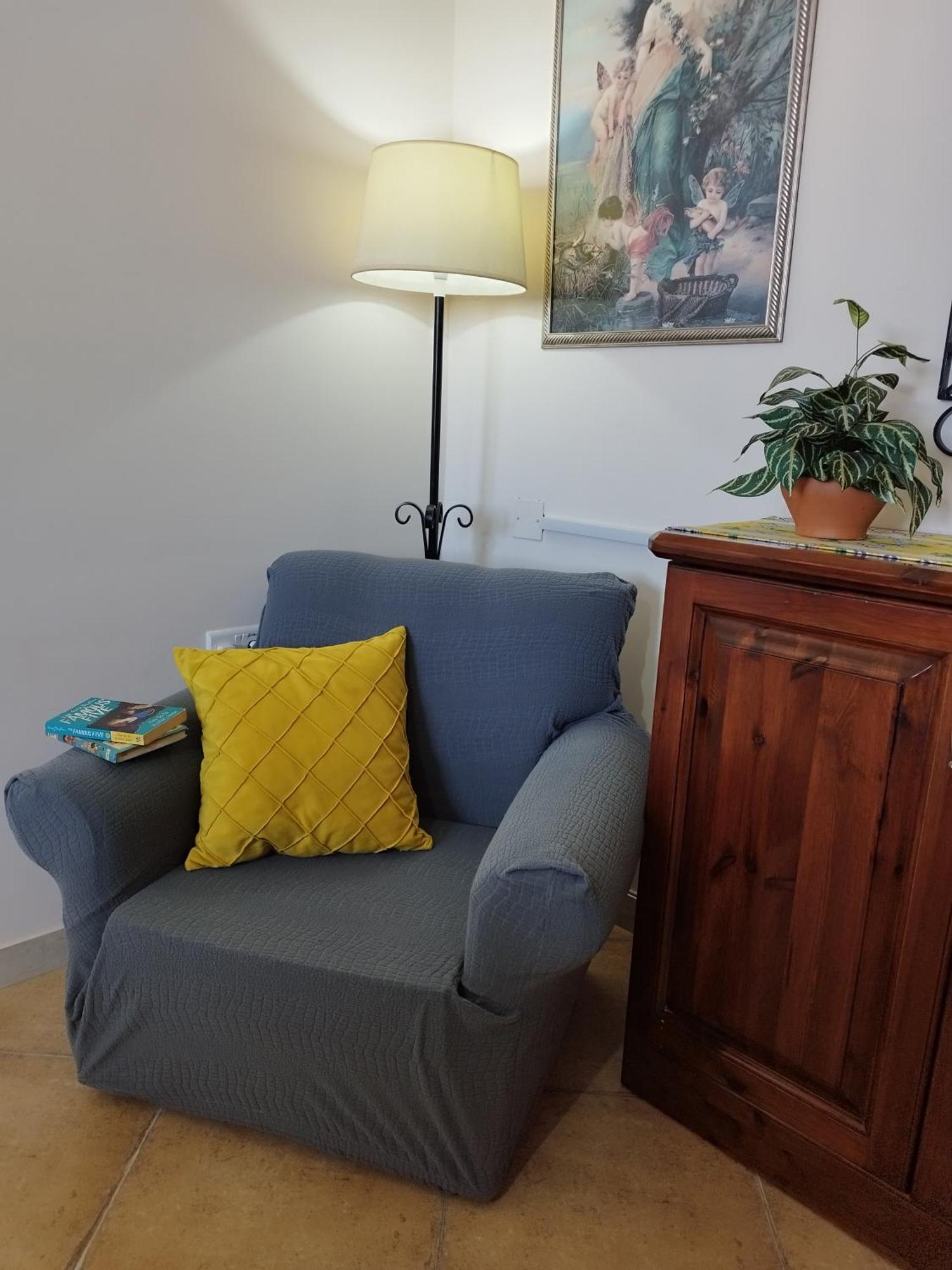 Joseph 2 Stylish Flat With Open Views, Just 4Km From The Airport Or Beach Siggiewi Bagian luar foto